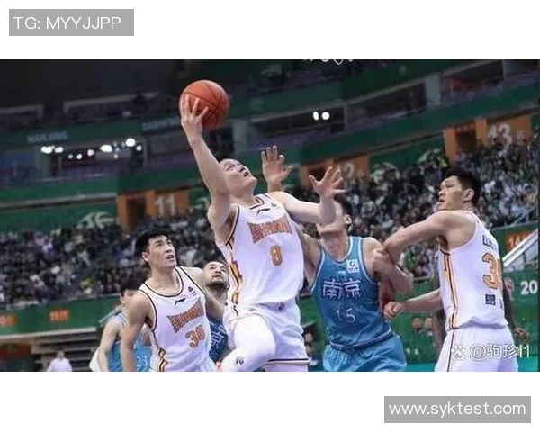 南京篮球队在挑战赛中的实力展现与战术分析全面点评