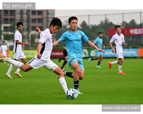 上海足球队灵活性探讨:战术调整与球员适应能力的深度分析 上海足球队灵活性探讨:战术调整与球员适应能力的深度分析