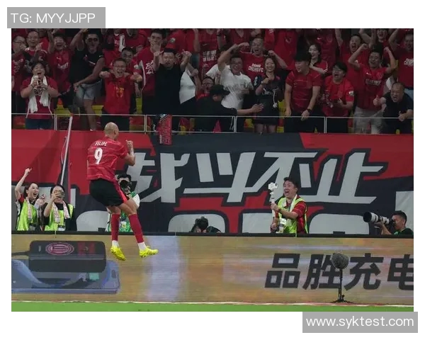 赛后分析：成都足球队与北京足球队的速度对决全景回顾